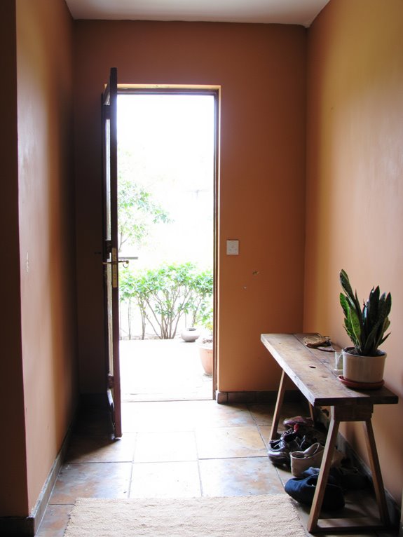 welcoming modern entryway design